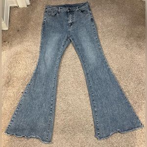 SHEIN - Women’s Flare Jeans - Size Medium - Worn Once